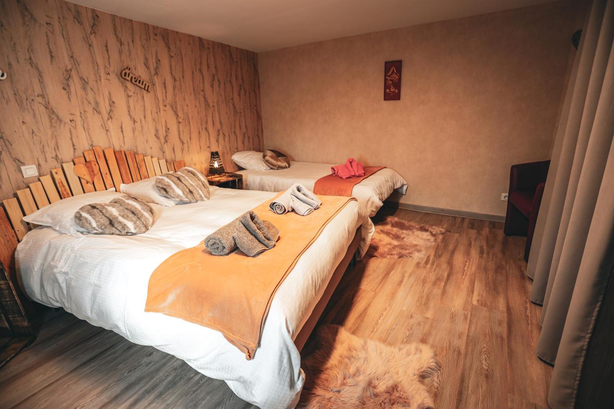 Gite , Au Dormeur Du Val Vireux-Wallerand Buitenkant foto